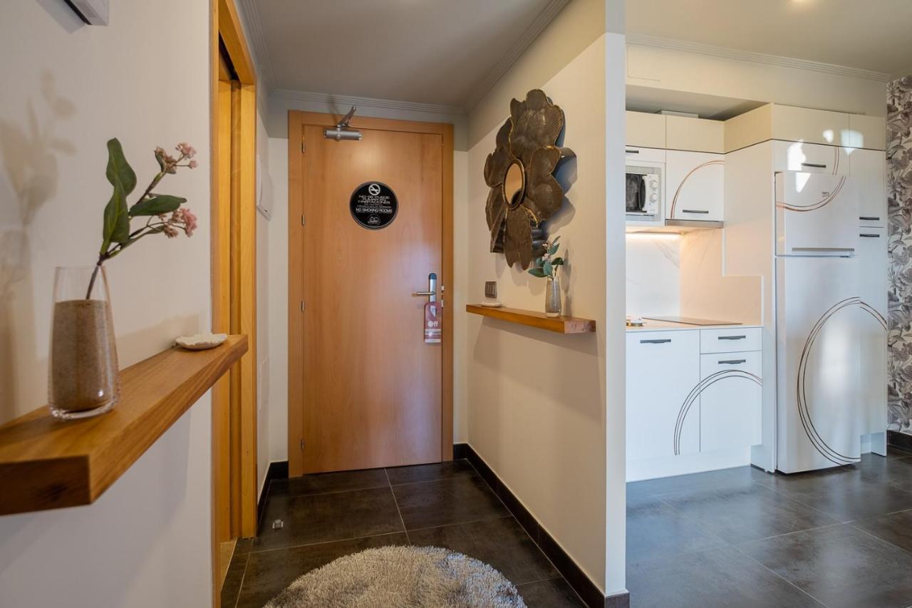 On Suites Sevilla Apartments Designed For Adults Buitenkant foto