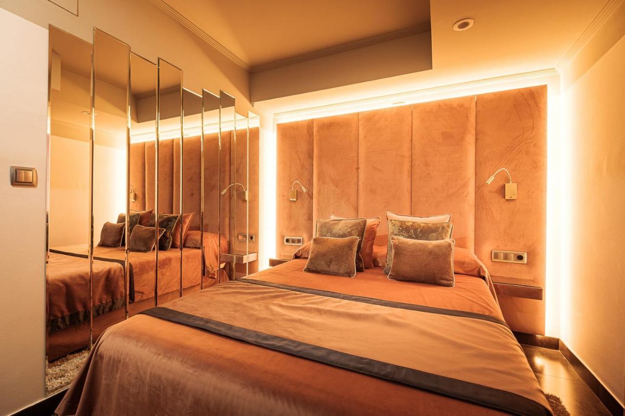 On Suites Sevilla Apartments Designed For Adults Buitenkant foto